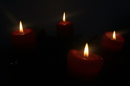 18. Dezember 2011 = 4. Advent und die vierte Kerze brennt