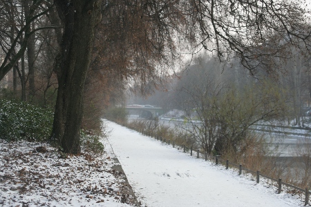 Berlin: Schnee am Landwehrkanal